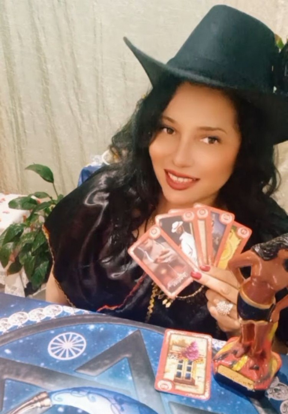 O Poder do Baralho da Dona Maria Padilha
